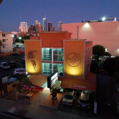Metropolitan Inn & Suites Los Angeles Exteriör bild