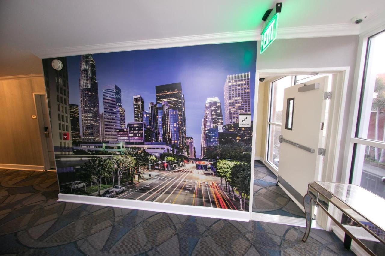 Metropolitan Inn & Suites Los Angeles Exteriör bild