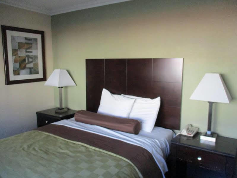 Metropolitan Inn & Suites Los Angeles Exteriör bild